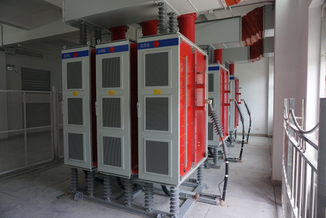 Sinopak 6.6kV Generador Var estático refrigerado por aire interior para arranque de compresor